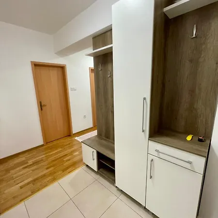 Serafimoski Apartment